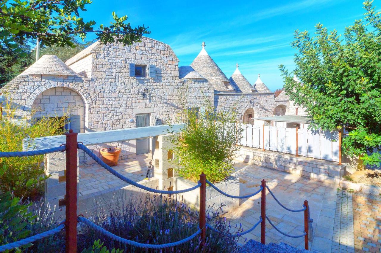 Navolte Trulli E Quiete Con Piscina Villa Locorotondo Eksteriør bilde