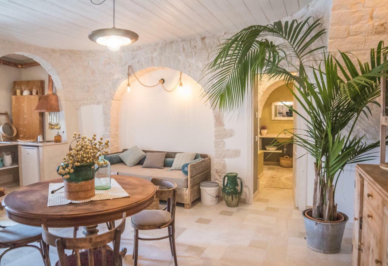 Navolte Trulli E Quiete Con Piscina Villa Locorotondo Eksteriør bilde
